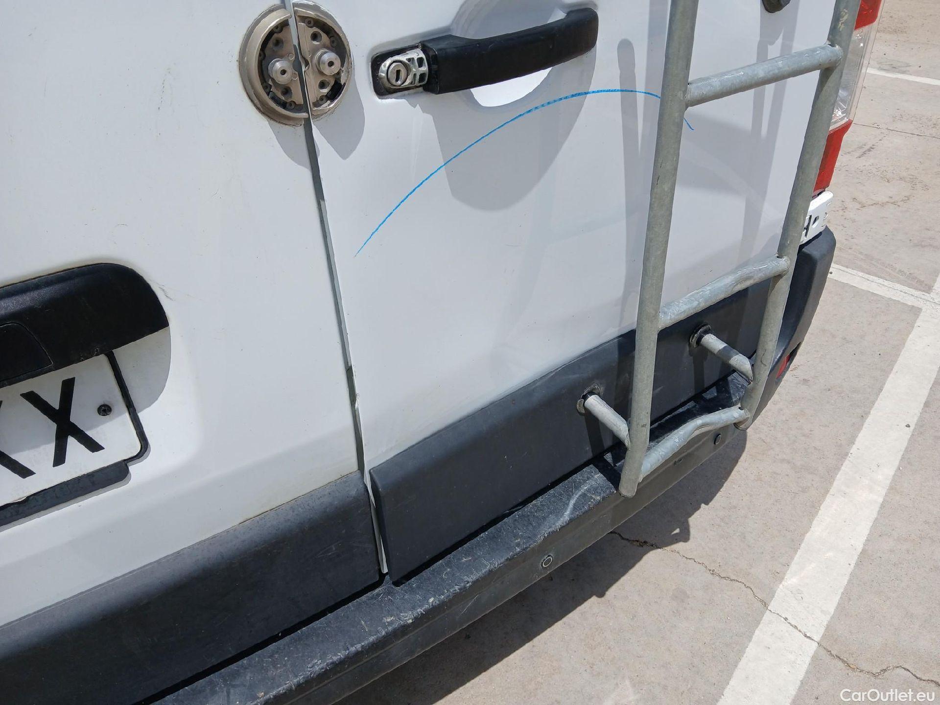  Renault  Master RENAULT  / 2019 / 4P / furgón Furgón T L3H2 3500 B dCi E 110kW (150CV) #31