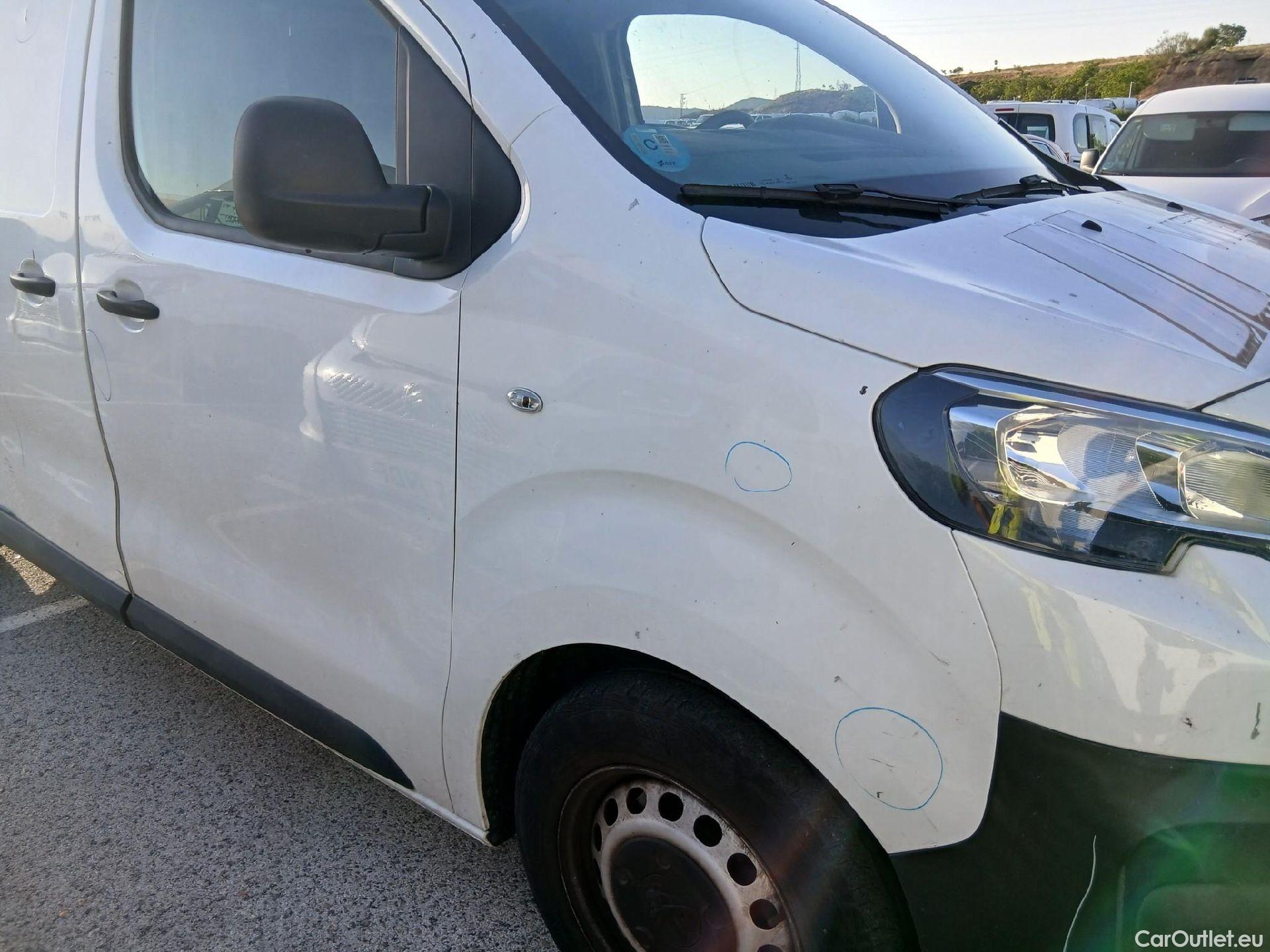 Peugeot  Expert PEUGEOT  / 2016 / 4P / furgón Furgón Premium 1.5 BlueHDi 100 Standard (AC) #48