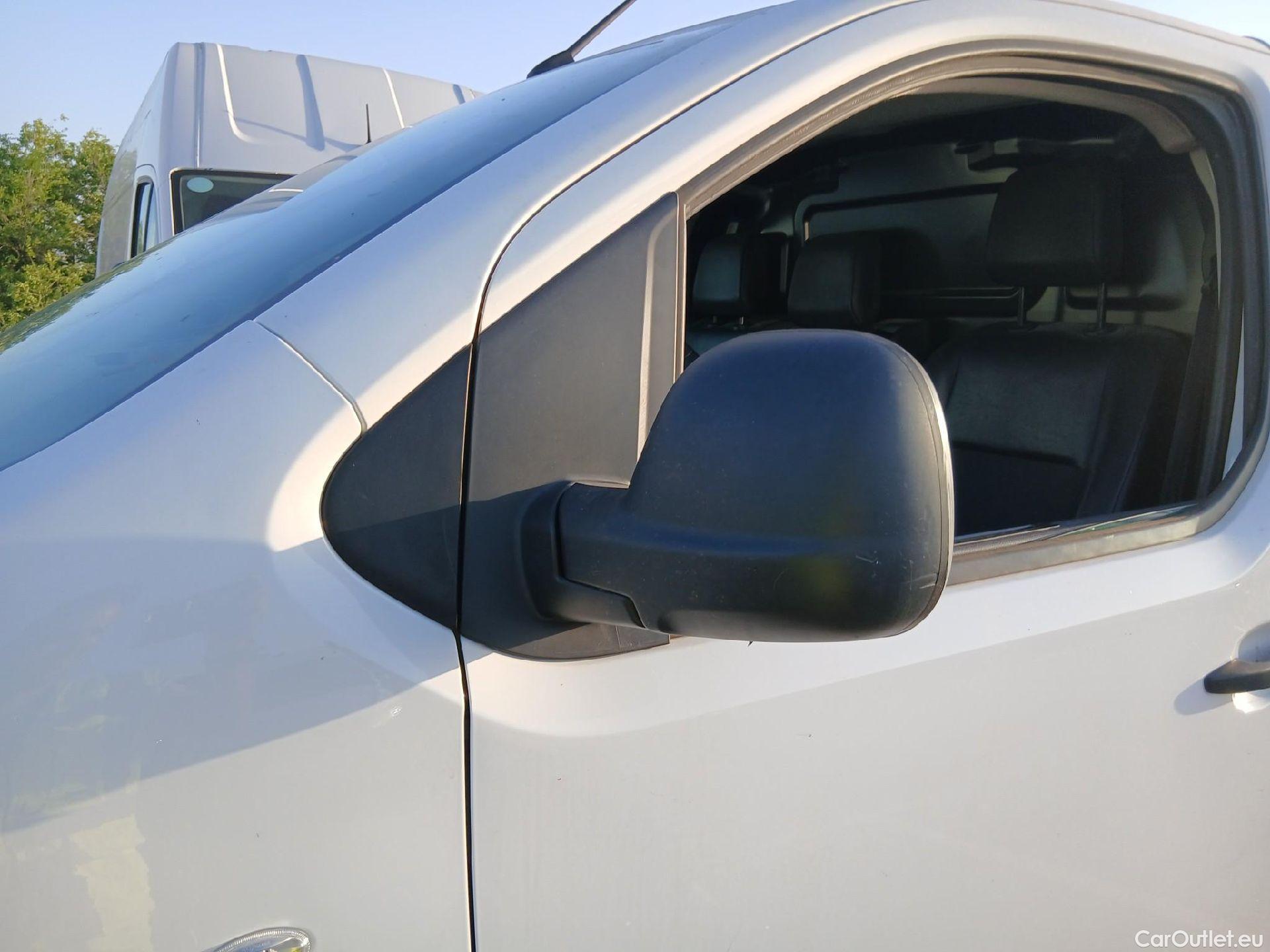  Peugeot  Expert PEUGEOT  / 2016 / 4P / furgón Furgón Premium 1.5 BlueHDi 100 Standard (AC) #7