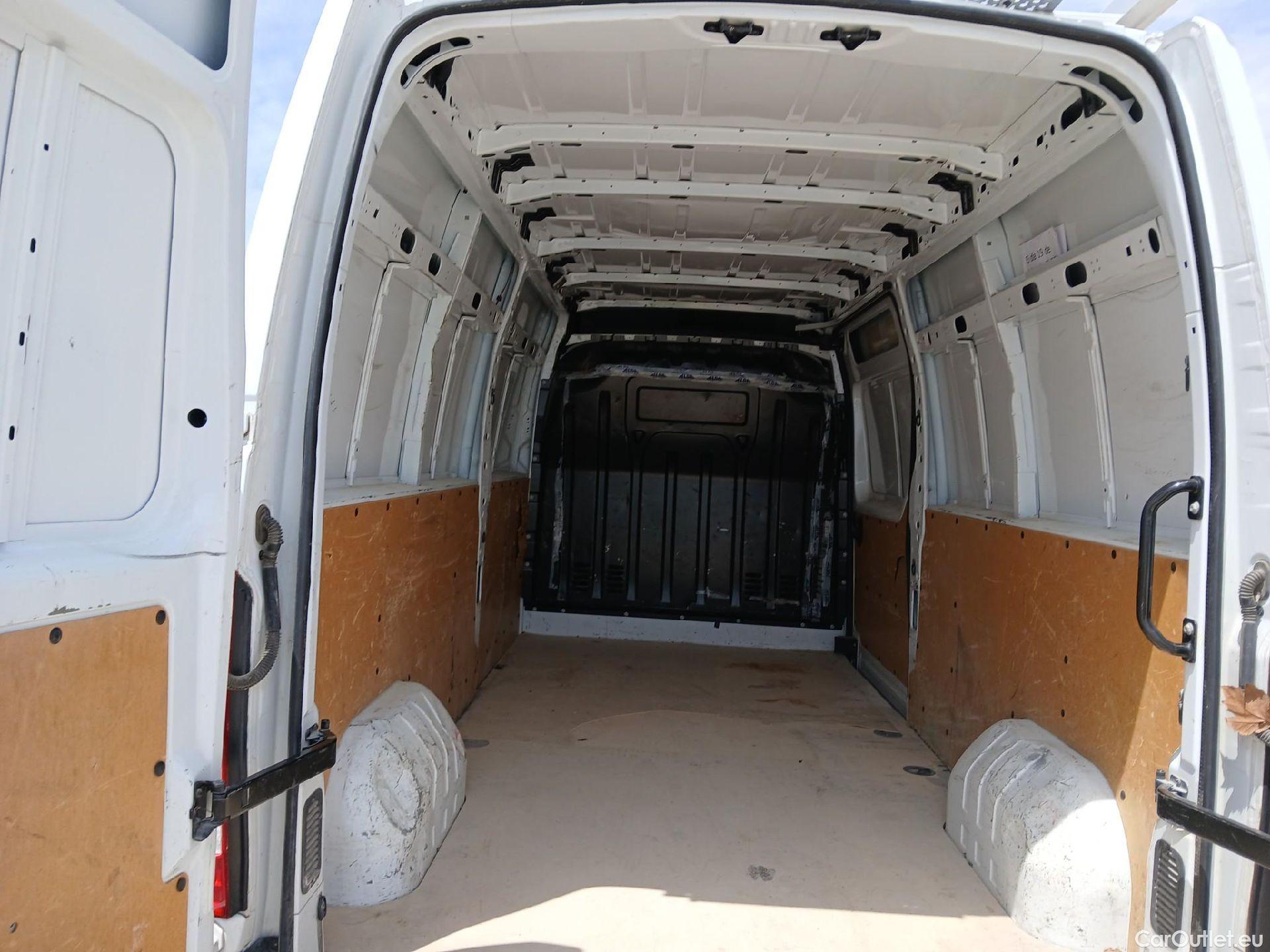  Renault  Master RENAULT  / 2019 / 4P / furgón Furgón T L3H2 3500 B dCi E 110kW (150CV) #12