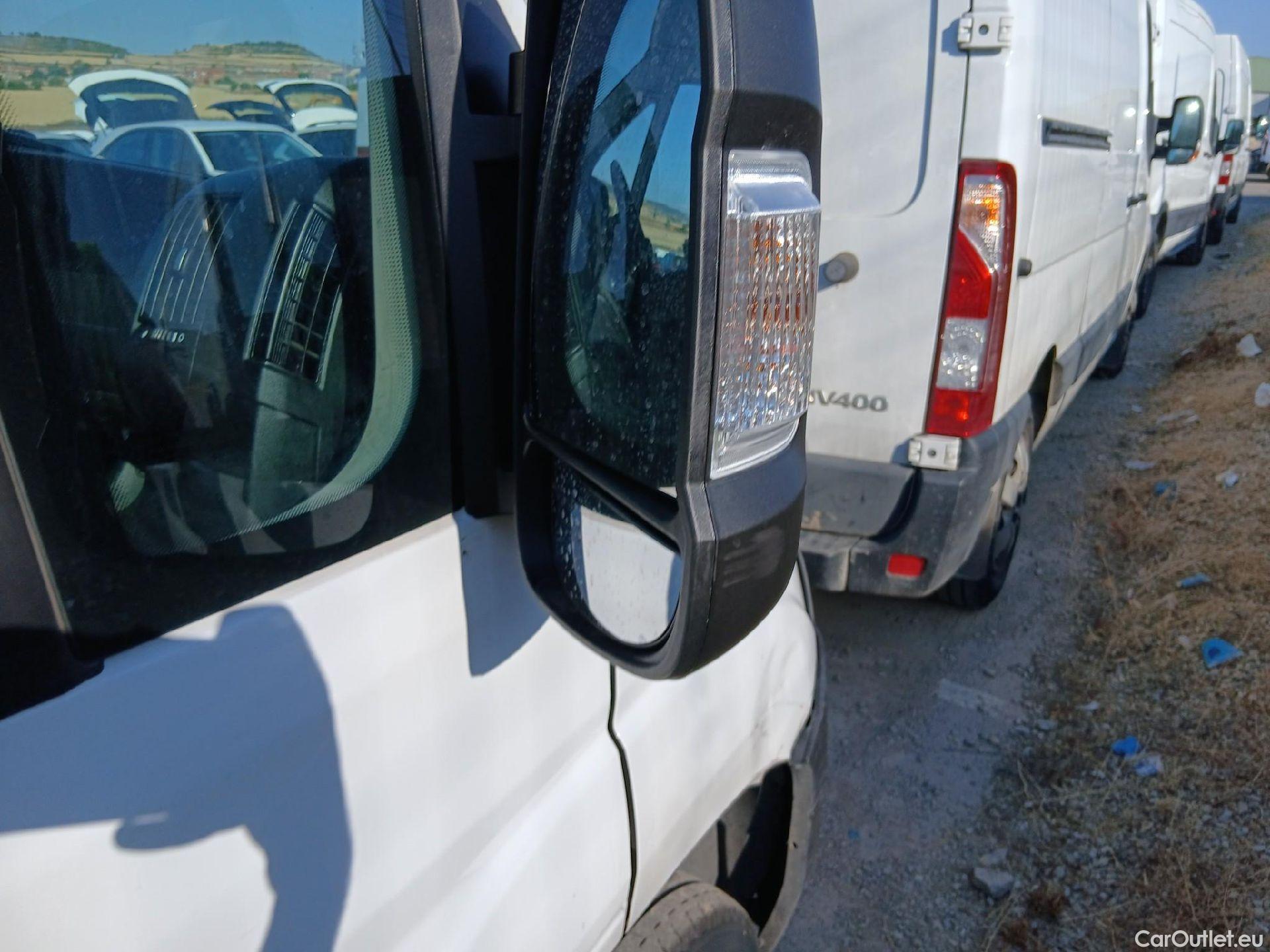  Citroen  Jumper CITROEN  / 2014 / 4P / furgón BlueHDi 103KW (140CV) Furgón 35L3H2 #47