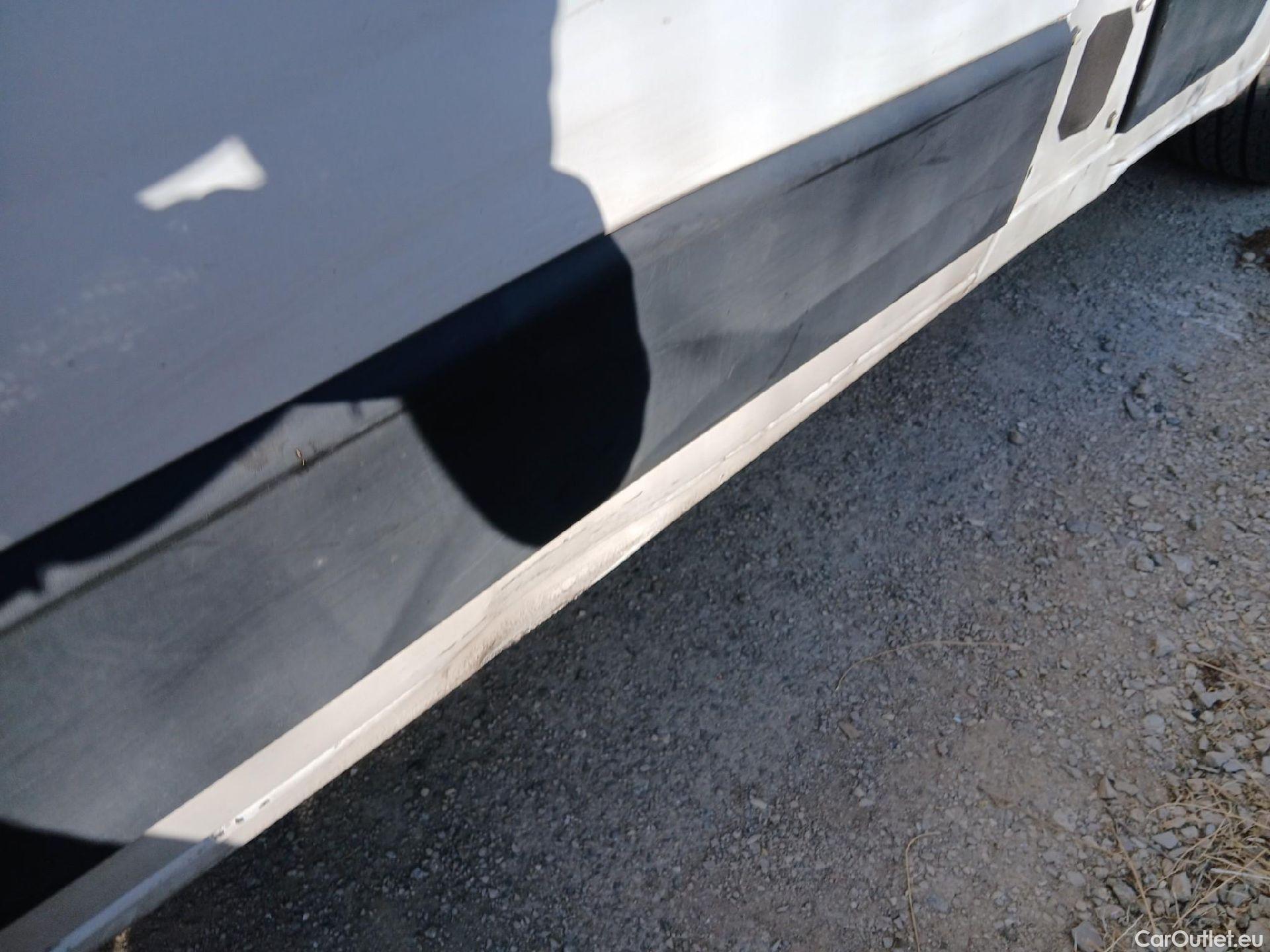  Citroen  Jumper CITROEN  / 2014 / 4P / furgón BlueHDi 103KW (140CV) Furgón 35L3H2 #40