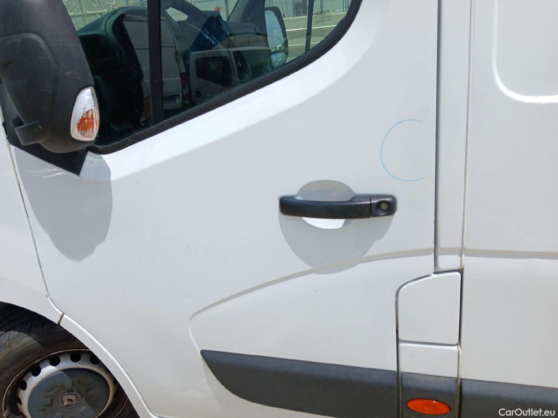  Renault  Master RENAULT  / 2019 / 4P / furgón Furgón T L3H2 3500 B dCi E 110kW (150CV) #27