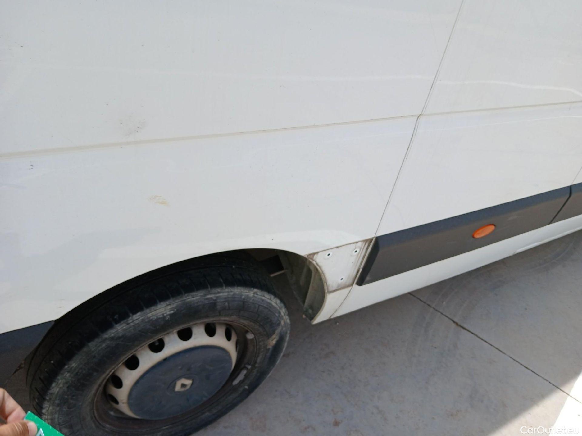  Renault  Master RENAULT  / 2019 / 4P / furgón Furgón T L3H2 3500 B dCi E 110kW (150CV) #40