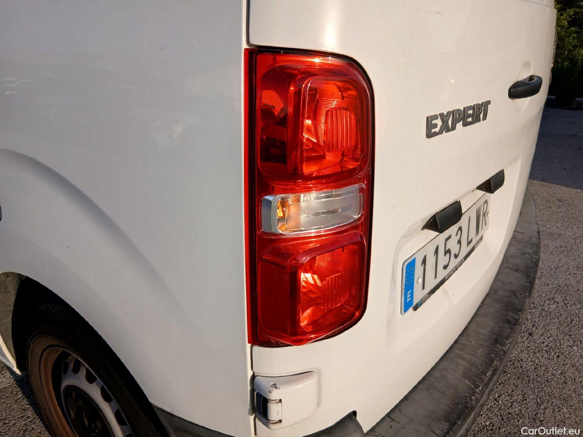  Peugeot  Expert PEUGEOT  / 2016 / 4P / furgón Furgón Premium 1.5 BlueHDi 100 Standard (AC) #14