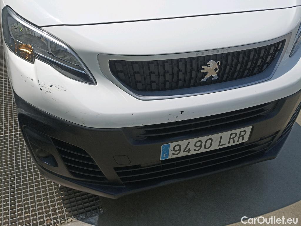  Peugeot  Expert PEUGEOT  / 2016 / 4P / furgón Furgón Pro 2.0 BlueHDi 120 S&S Standard #31