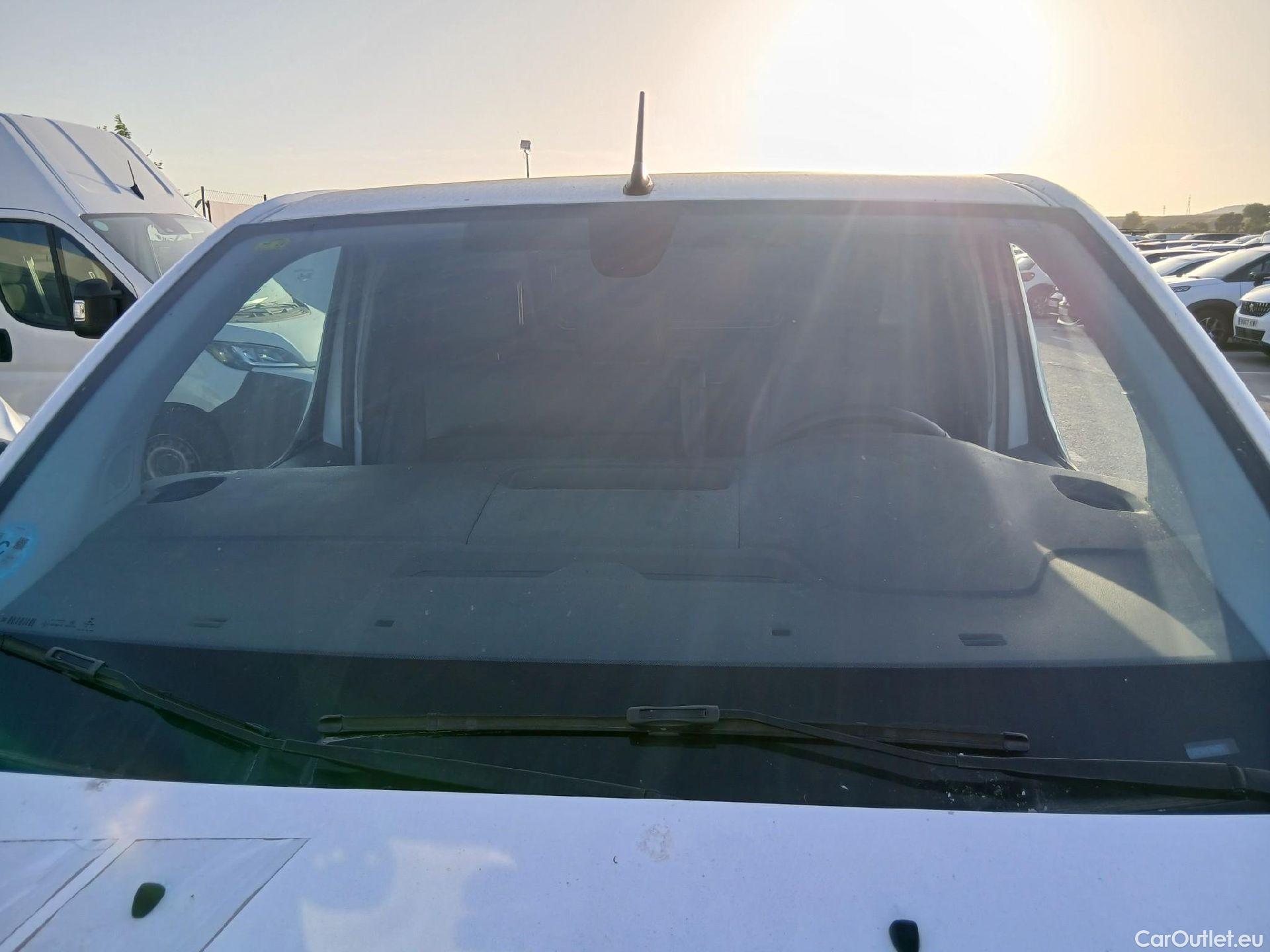  Peugeot  Expert PEUGEOT  / 2016 / 4P / furgón Furgón Premium 1.5 BlueHDi 100 Standard (AC) #1