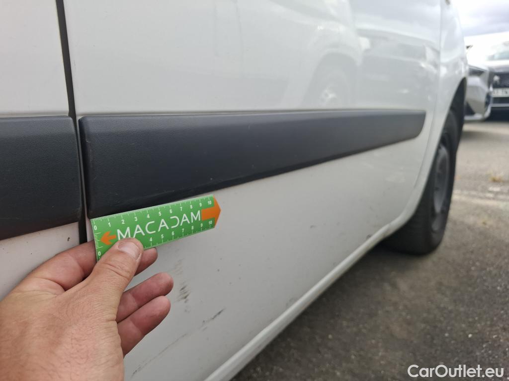  Renault  Kangoo  II Express Extra (Série Spéciale) 1.5 dCi 80CV BVM6 E6dT #84