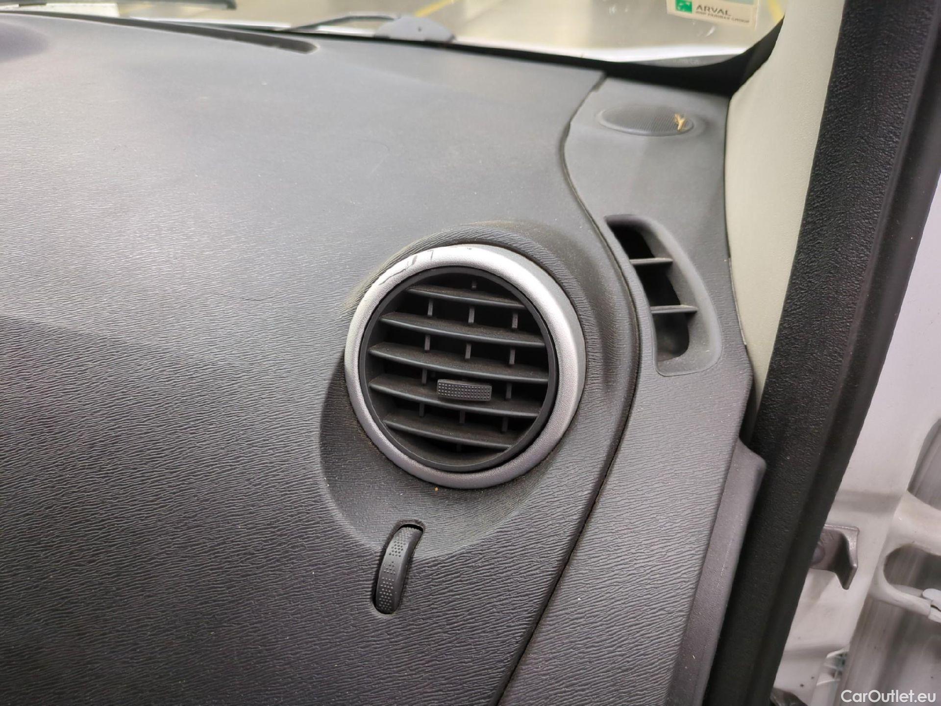  Renault  Kangoo  Express Grand Confort (L1) 1.5 dCi 90CV BVM5 E6 #11