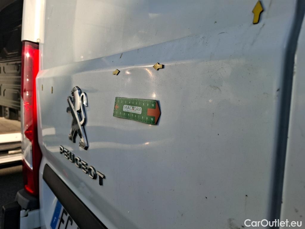  Peugeot  Boxer PEUGEOT  VU 4p Fourgon 2.2 E-HDI 130 PACK CLIM NAV 330 L1H1 #30
