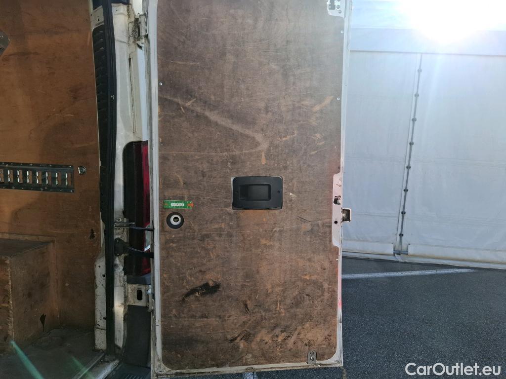  Peugeot  Boxer PEUGEOT  VU 4p Fourgon 2.2 E-HDI 130 PACK CLIM NAV 330 L1H1 #96