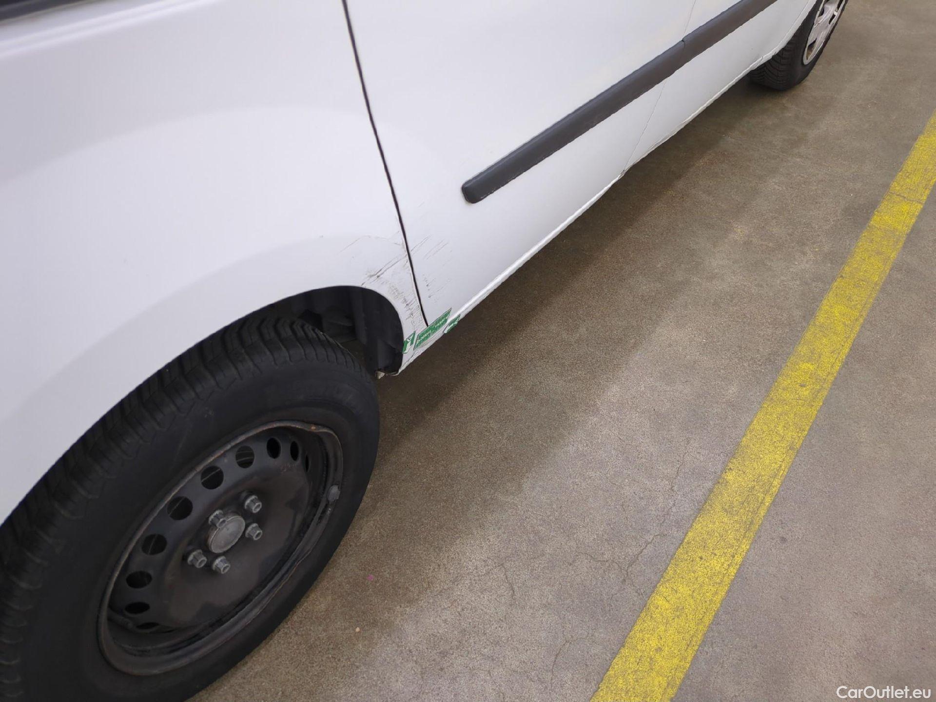  Renault  Kangoo  Express Grand Confort (L1) 1.5 dCi 90CV BVM5 E6 #42