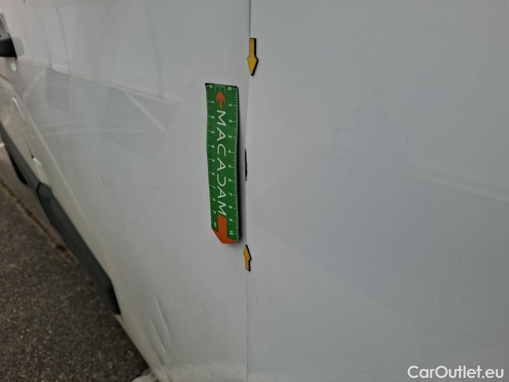  Renault  Master  Fourgon L2H2 3 5 Grand Confort dCi 135CV BVM6 E6dT #19