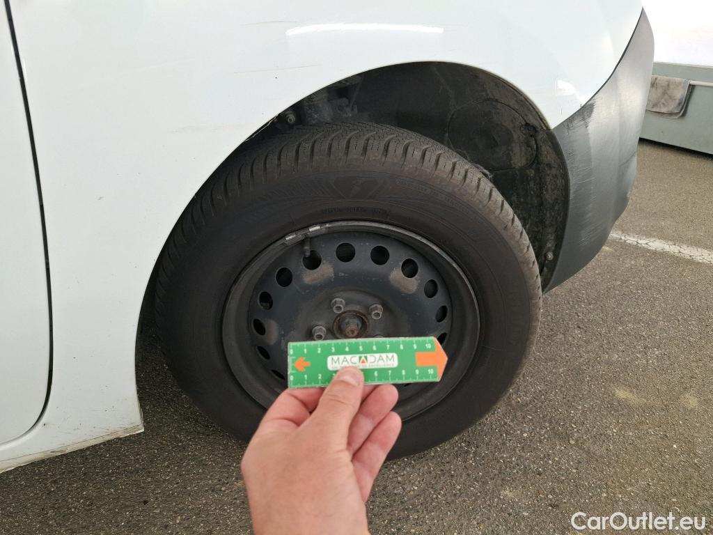 Renault  Kangoo  II Express Extra (Série Spéciale) 1.5 dCi 80CV BVM6 E6dT #67