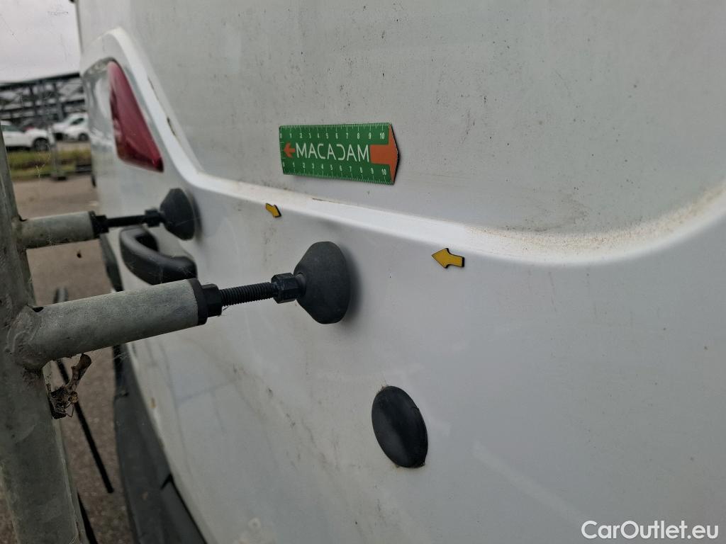  Renault  Master  Fourgon L2H2 3 5 Grand Confort dCi 135CV BVM6 E6dT #40
