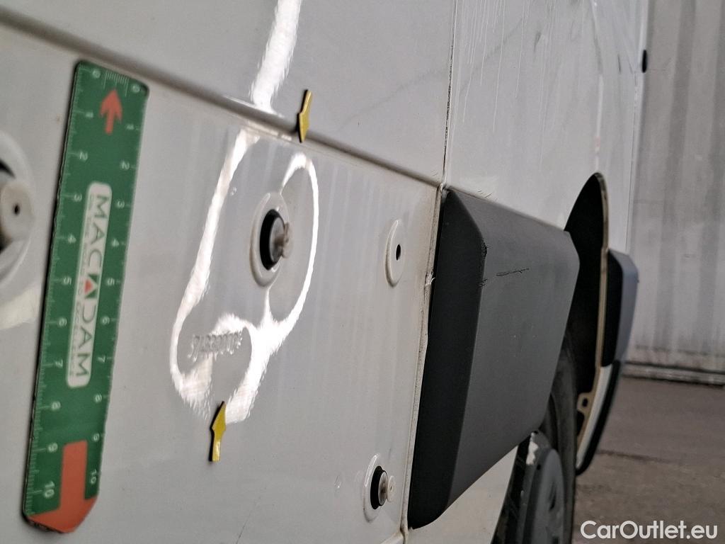  Renault  Master  III Fourgon L2H2 3 5 Grand Confort dCi 135CV BVM6 7 Sieges E6dT #17