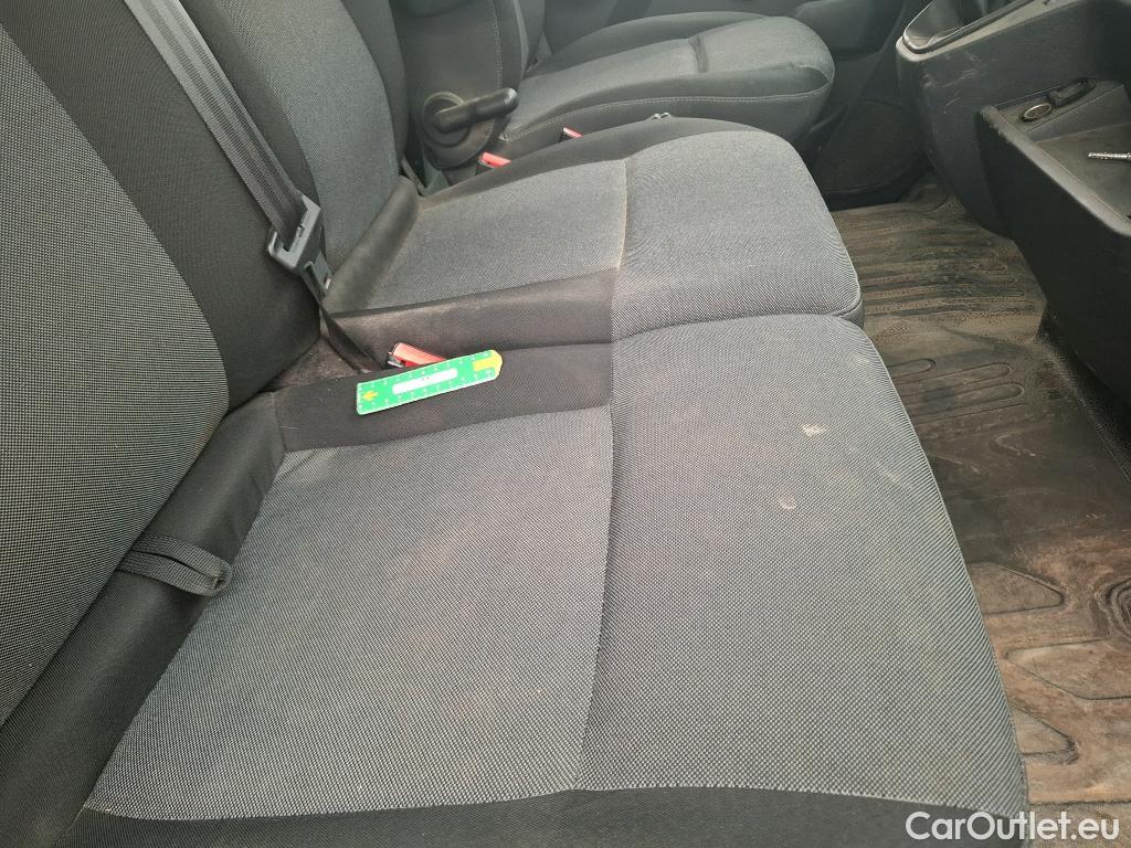  Renault  Master  III Fourgon L2H2 3 5 Grand Confort dCi 135CV BVM6 7 Sieges E6dT #23