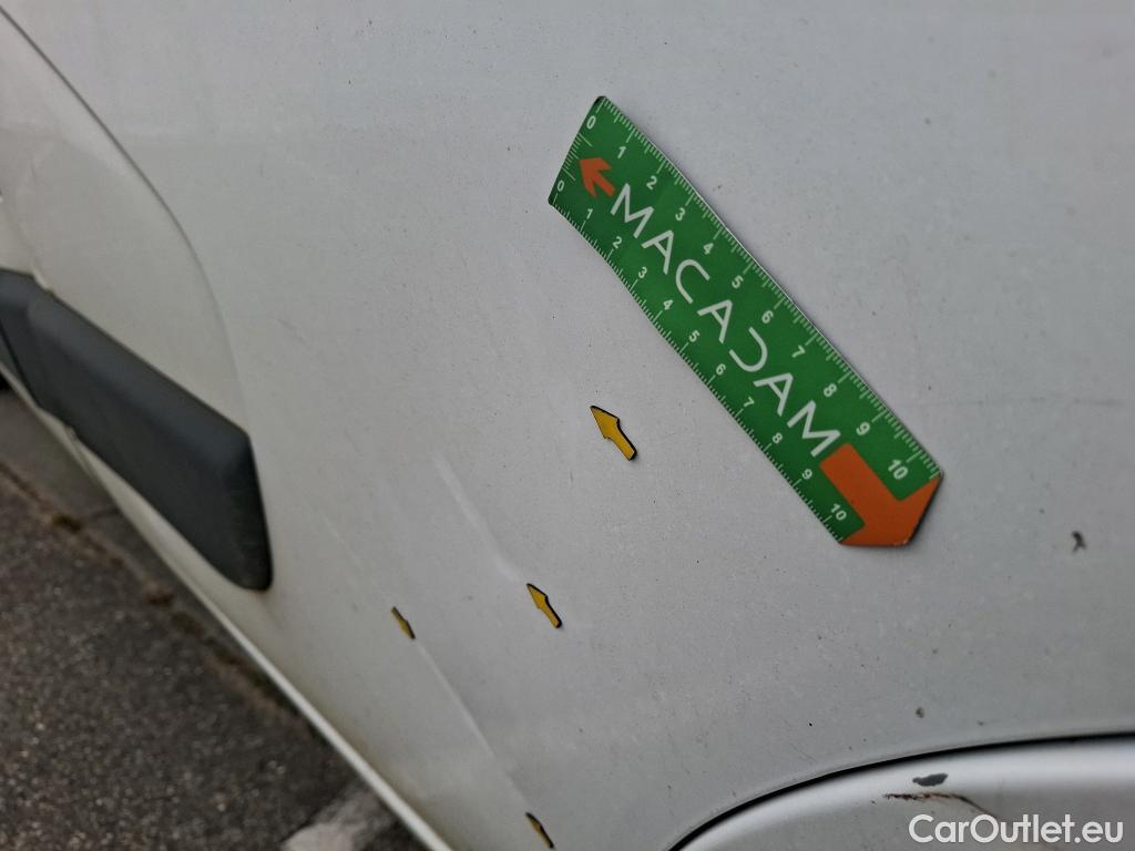  Renault  Master  Fourgon L2H2 3 5 Grand Confort dCi 135CV BVM6 E6dT #32
