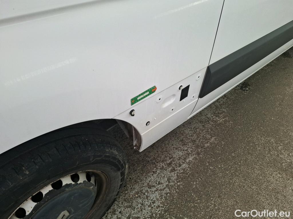  Renault  Master  III Fourgon L2H2 3 5 Grand Confort dCi 135CV BVM6 7 Sieges E6dT #12