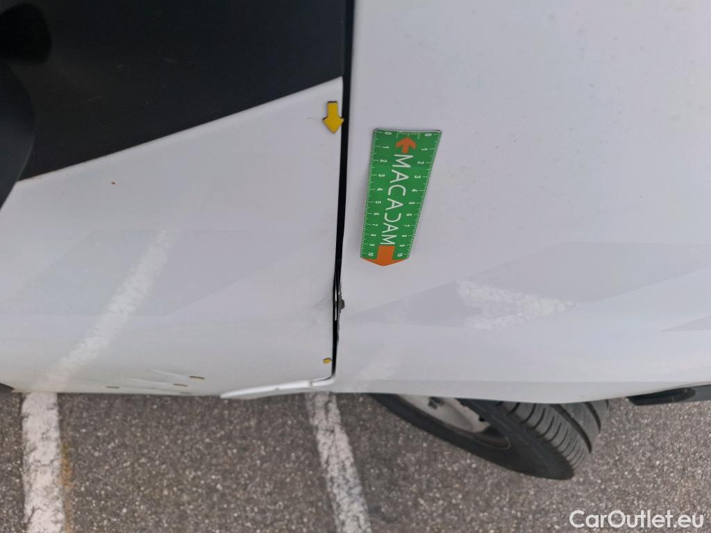  Renault  Master  Fourgon L2H2 3 5 Grand Confort dCi 135CV BVM6 E6dT #26