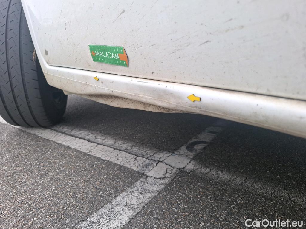  Renault  Master  Fourgon L2H2 3 5 Grand Confort dCi 135CV BVM6 E6dT #52
