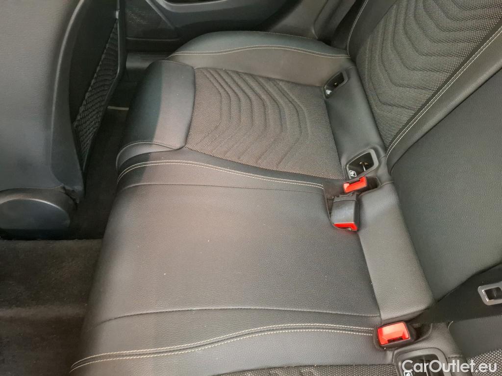  Mercedes  A-Klasse MERCEDES-BENZ Classe A Compact / 2018 / 5P / Berline A 180 Business Line 7G-DCT #50