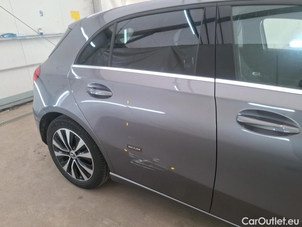  Mercedes  A-Klasse MERCEDES-BENZ Classe A Compact / 2018 / 5P / Berline A 180 Business Line 7G-DCT #12
