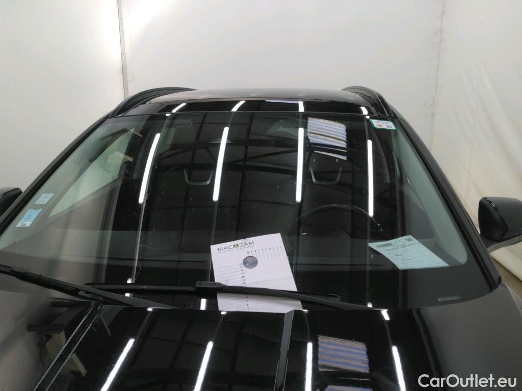  Hyundai  Tucson HYUNDAI  / 2020 / 5P / SUV 1.6 HYBRID 230 EXECUTIVE #90