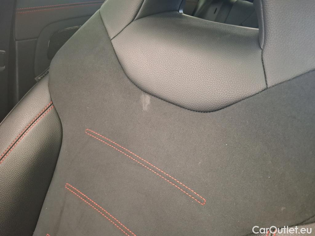  Mercedes  CLA-Klasse MERCEDES-BENZ CLA Coupe / 2019 / 4P / Coupé CLA 200 AMG Line BA7 #31