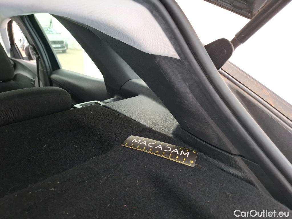  Peugeot  3008  II Active Pack 1.2 PureTech 130CV BVA8 E6d #36