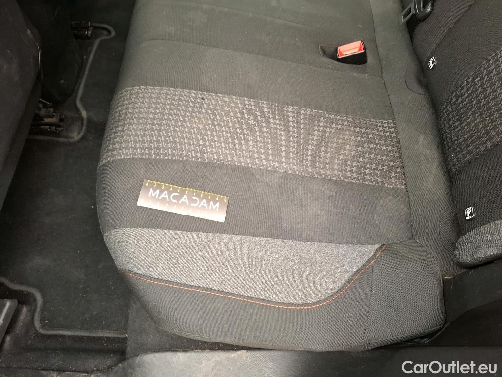  Peugeot  3008  II Active Pack 1.2 PureTech 130CV BVA8 E6d #38