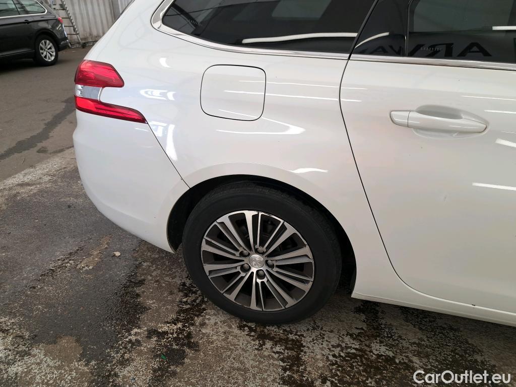  Peugeot  308  SW Allure Business 1.5 HDi 130CV BVA8 E6d #41