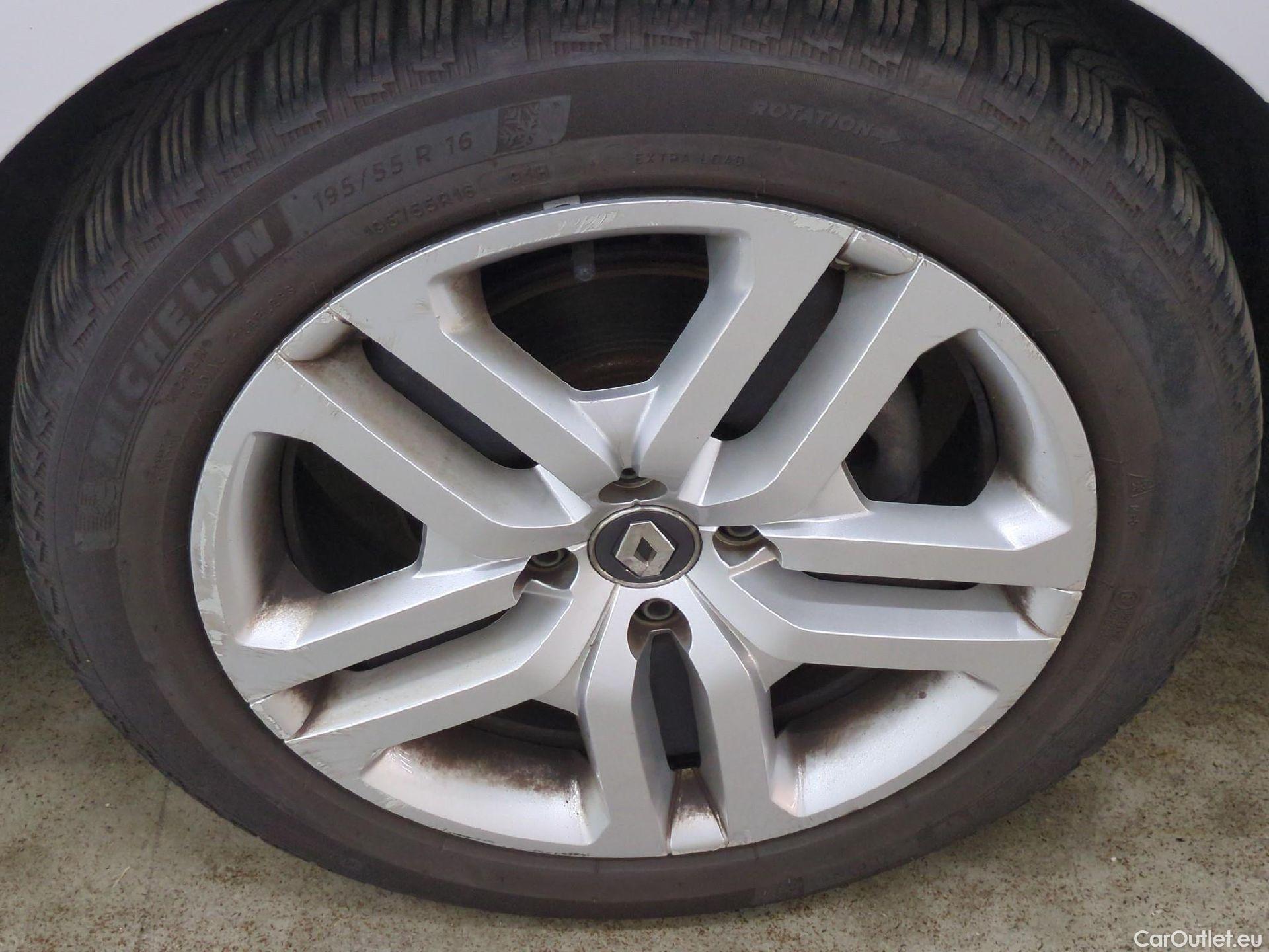 Renault  Clio  IV Business 0.9 TCe 90CV BVM5 E6 #12