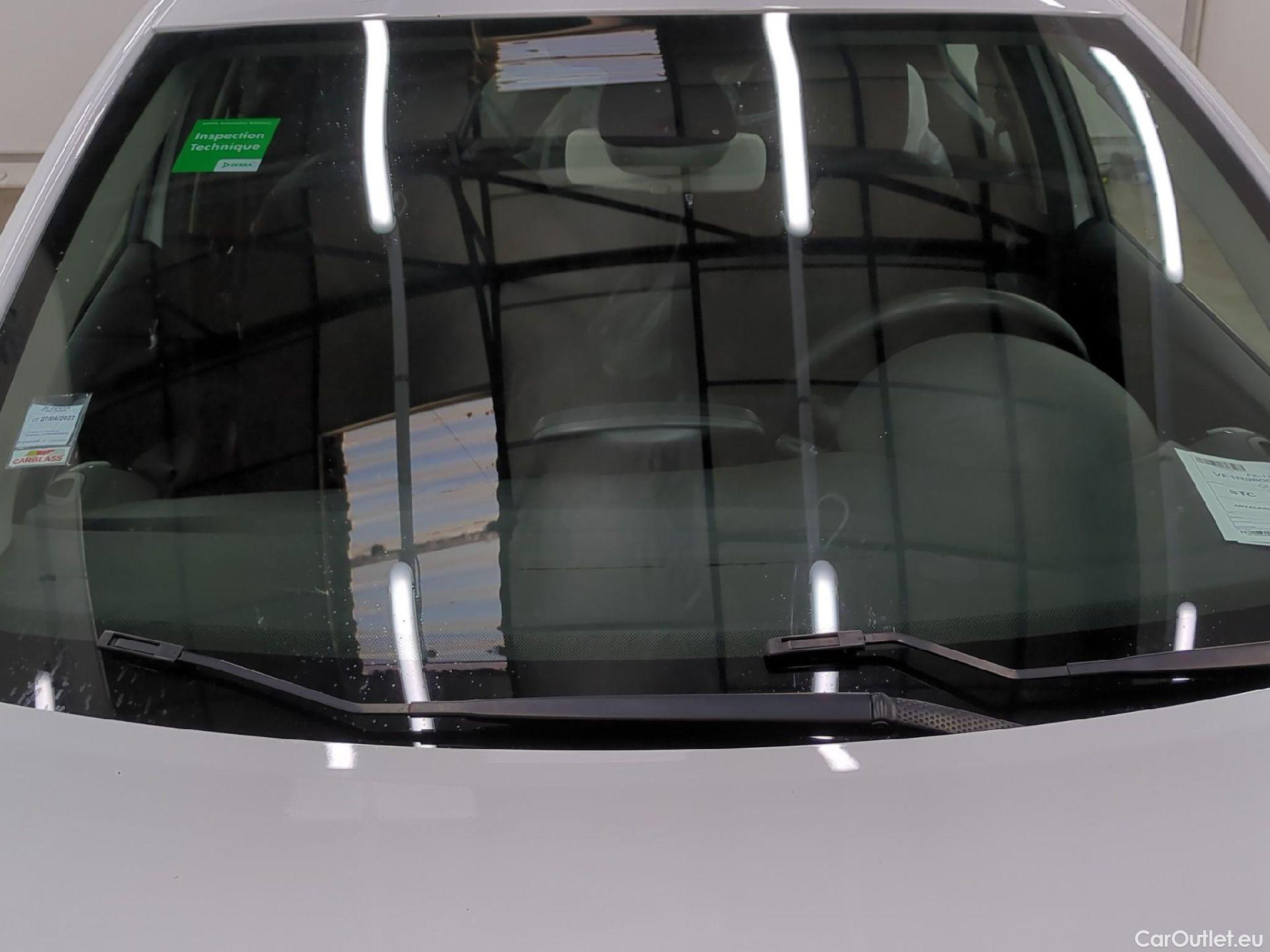  Renault  Clio  IV Business 0.9 TCe 90CV BVM5 E6 #21