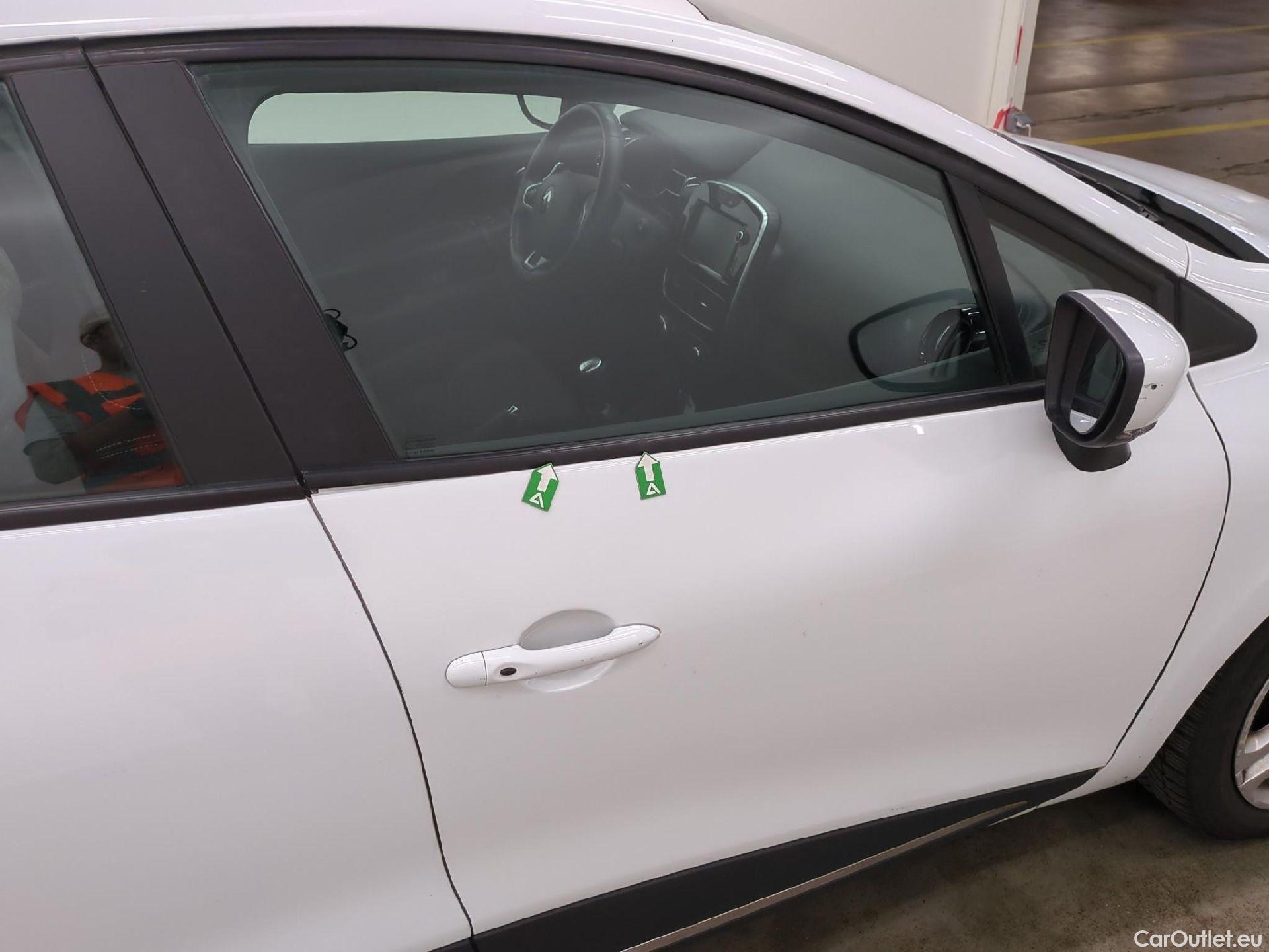  Renault  Clio  IV Business 0.9 TCe 90CV BVM5 E6 #34