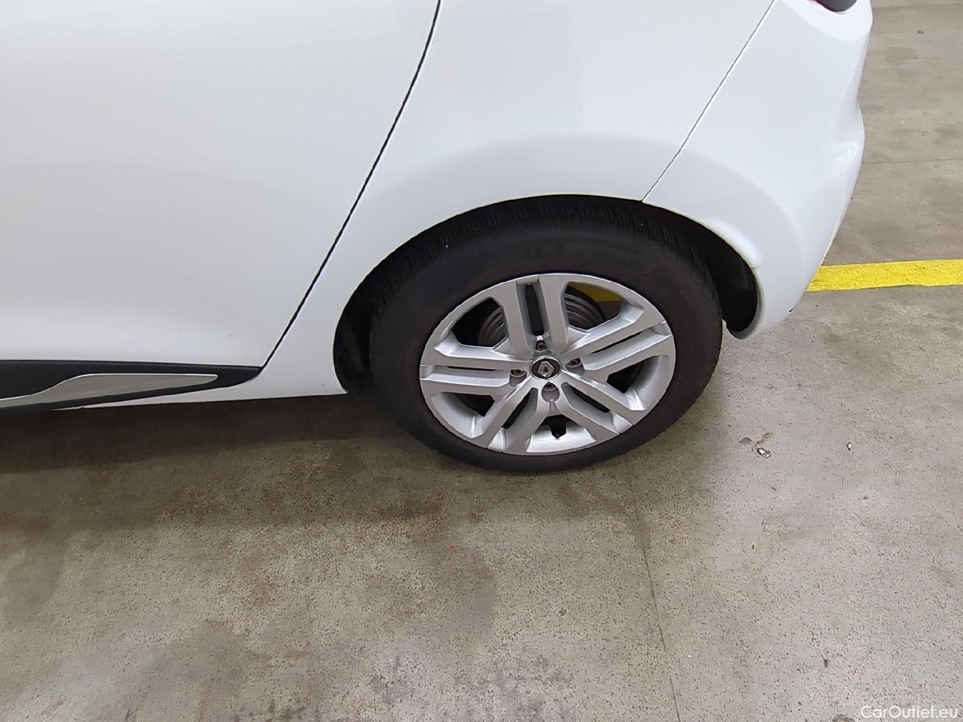  Renault  Clio  IV Business 0.9 TCe 90CV BVM5 E6 #4