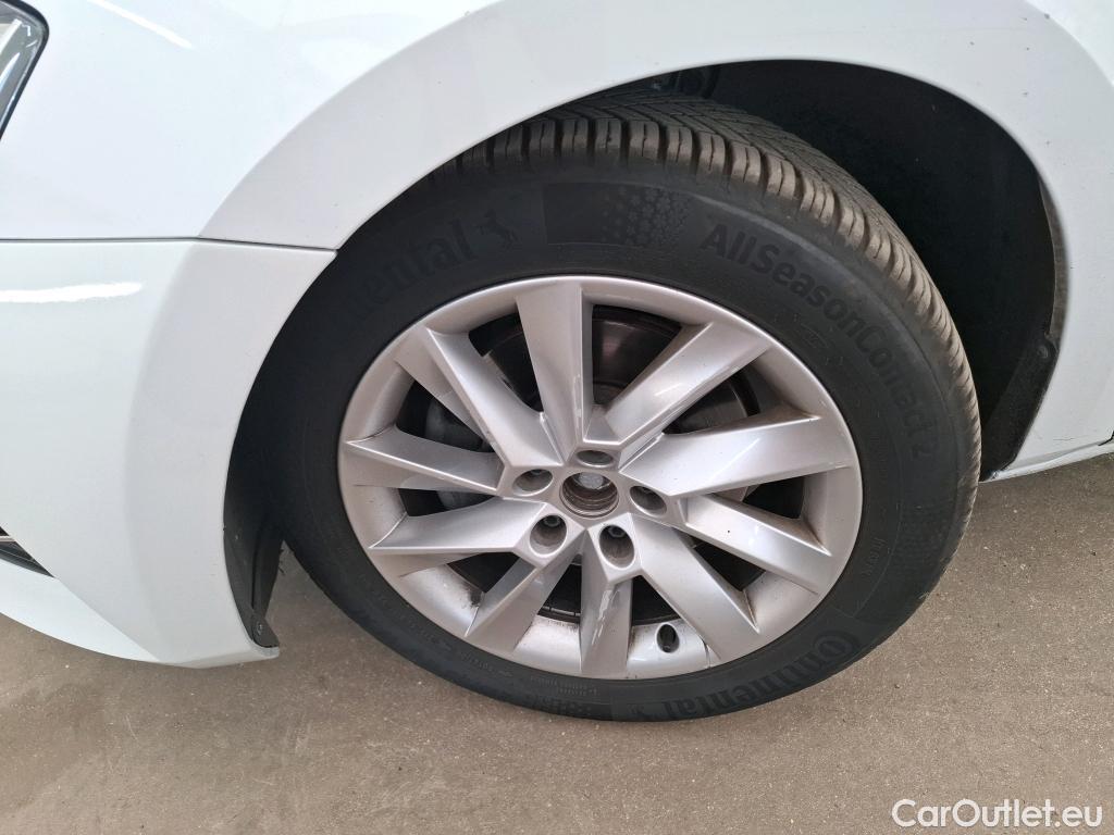  Skoda  Superb  Break Style 2.0 TDI 150CV BVA7 E6d #10