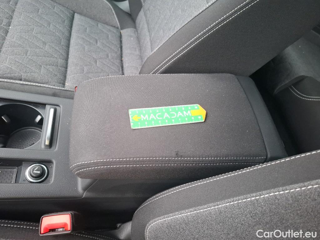  Volkswagen  Passat  Break Life Plus 2.0 TDI 150CV BVA7 E6d #10