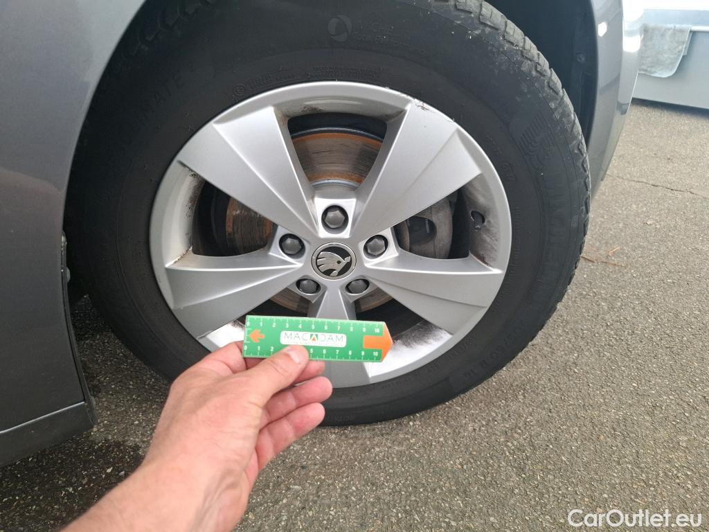  Skoda  Octavia  Break Business 2.0 TDI 150CV BVA7 E6d #24