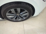  Volkswagen  Arteon Volkswagen  Shooting Brake 2.0 TSI 190KM DSG 7 Elegance 5d #76