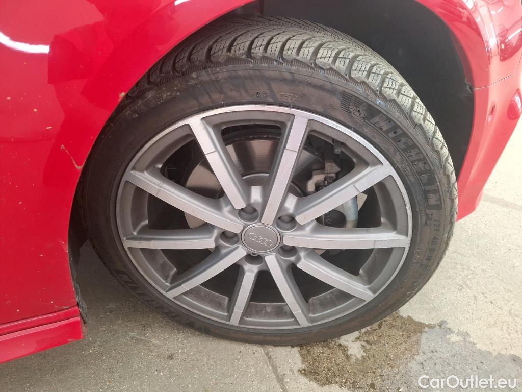  Audi  A3  Sportback 35 TDI design luxe 2.0 TDI 150CV BVA7 E6dT #2