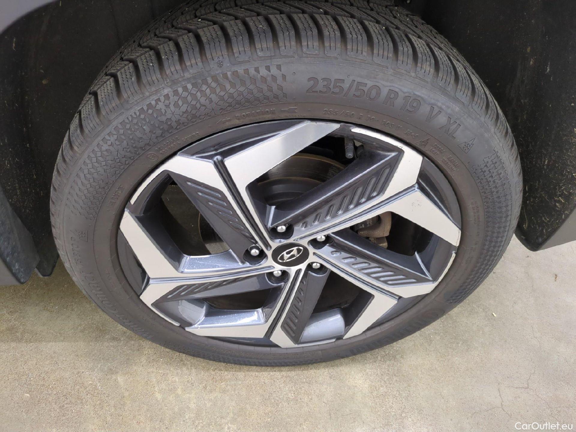  Hyundai  Tucson HYUNDAI  / 2020 / 5P / SUV 1.6 HYBRID 230 EXECUTIVE #7