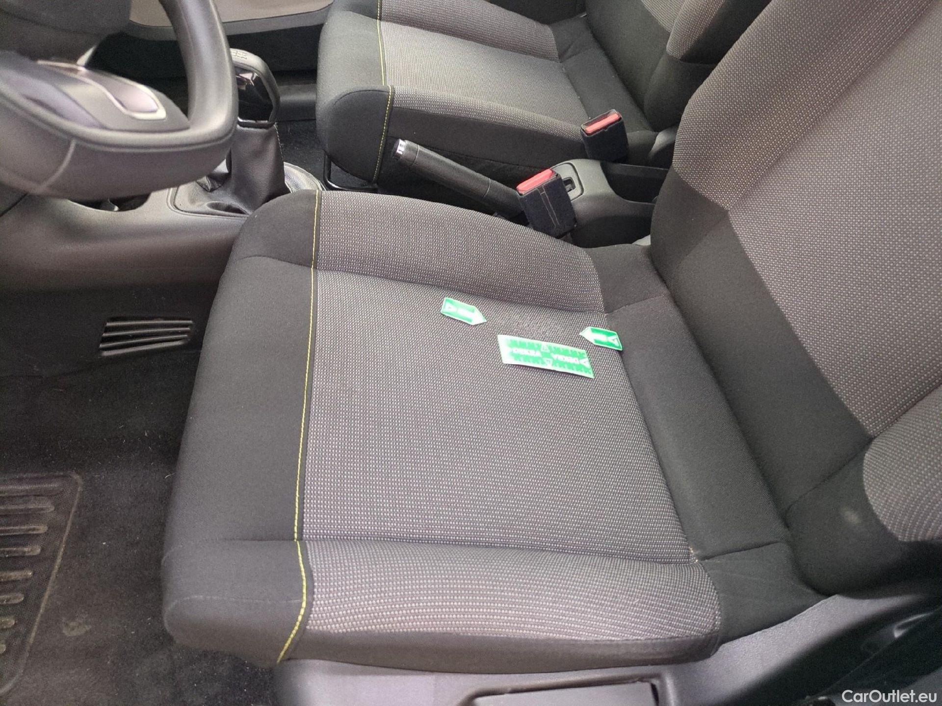  Citroen  C3 CITROEN  Société / 2020 / 5P / Berline / VU PureTech 83 S&S BVM Feel Nav #1