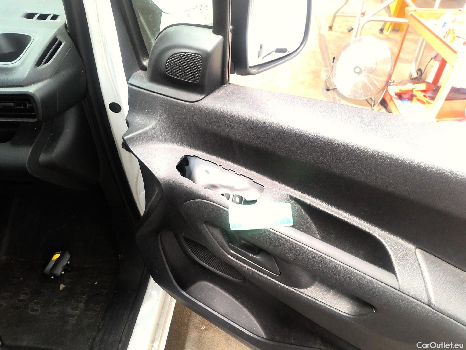  Citroen  Berlingo  Fourgon Club XL 950 1.5 BlueHDi 100CV BVM5 E6dT #47