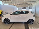  Lancia  Ypsilon LANCIA  ECOCHIC / 2015 / 5P / BERLINA 1.0 70CV FIREFLY HYBRID SeS GOLD #11