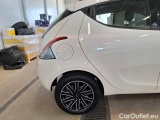  Lancia  Ypsilon LANCIA  ECOCHIC / 2015 / 5P / BERLINA 1.0 70CV FIREFLY HYBRID SeS GOLD #21