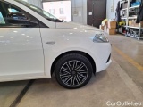  Lancia  Ypsilon LANCIA  ECOCHIC / 2015 / 5P / BERLINA 1.0 70CV FIREFLY HYBRID SeS GOLD #23