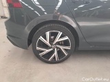  Volkswagen  Golf  VOLKSWAGEN / 2019 / 5P / BERLINA 2.0 TDI SCR 110KW LIFE DSG #18