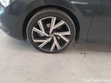  Volkswagen  Golf  VOLKSWAGEN / 2019 / 5P / BERLINA 2.0 TDI SCR 110KW LIFE DSG #20