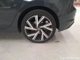  Volkswagen  Golf  VOLKSWAGEN / 2019 / 5P / BERLINA 2.0 TDI SCR 110KW LIFE DSG #62